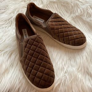 Steve Madden Slip-on Sneakers